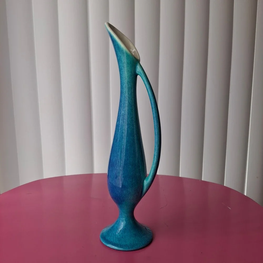 Haeger 4044 USA Mid-Century Modern Turquoise Blue Pedestal Handle Vase